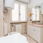 Apartment Station's